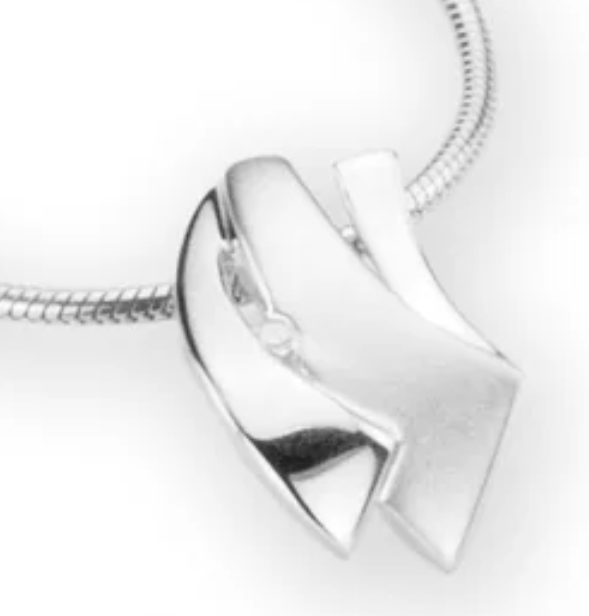 Elegance Design – Storm Necklace